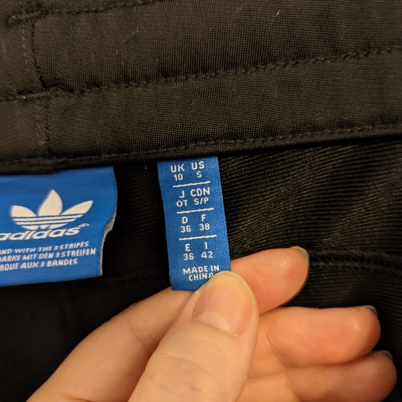 Track pants - Picture 4 of 6